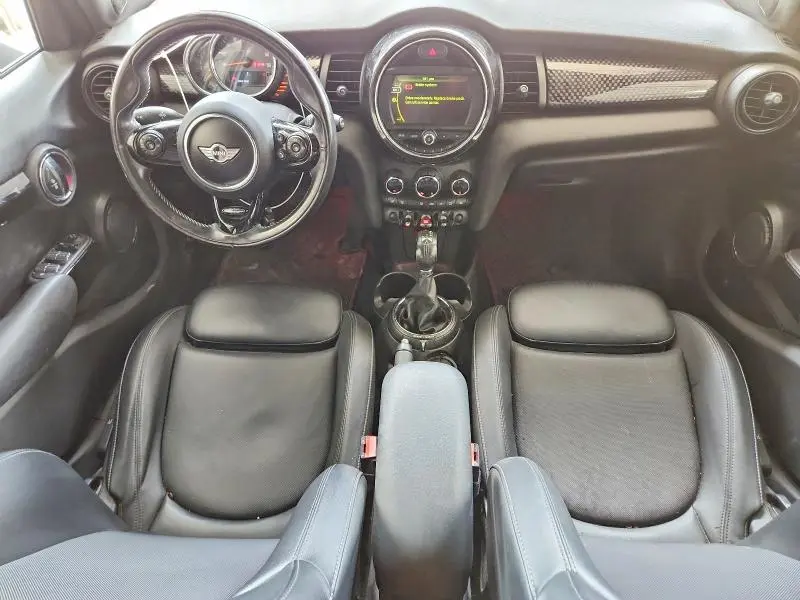 2017 MINI COOPER S  