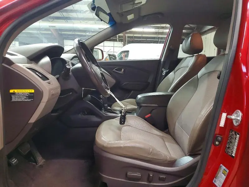 2015 HYUNDAI TUCSON SE  
