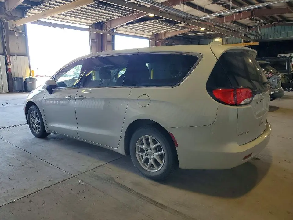2017 CHRYSLER PACIFICA LX  