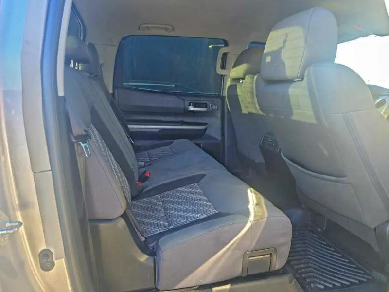 2018 TOYOTA TUNDRA CREWMAX SR5  