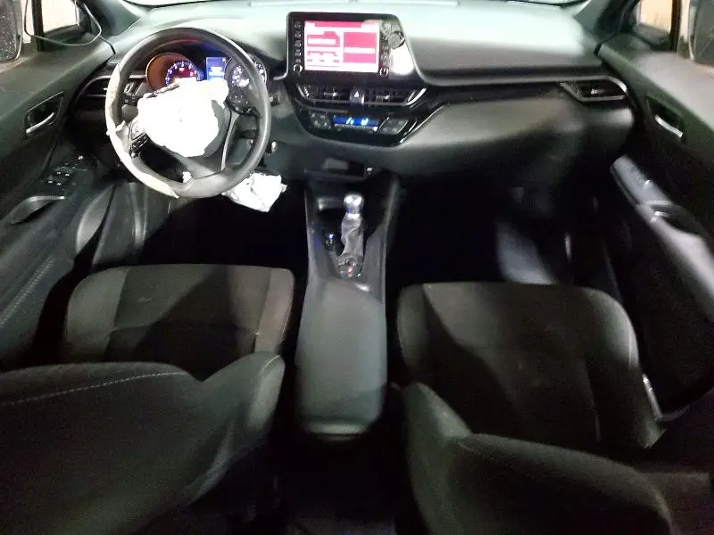 2019 TOYOTA C-HR LE  