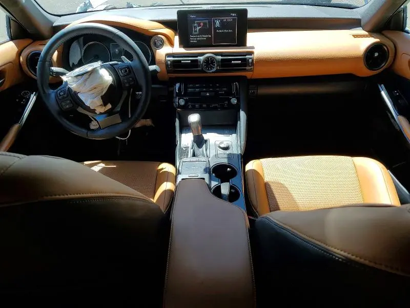 2025 LEXUS IS 300 F SPORT DESIGN  