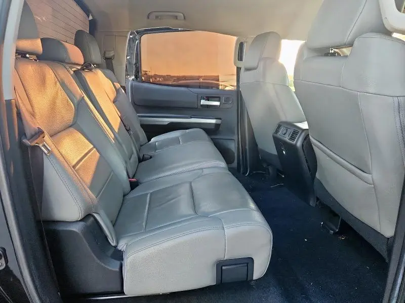 2020 TOYOTA TUNDRA CREWMAX SR5  