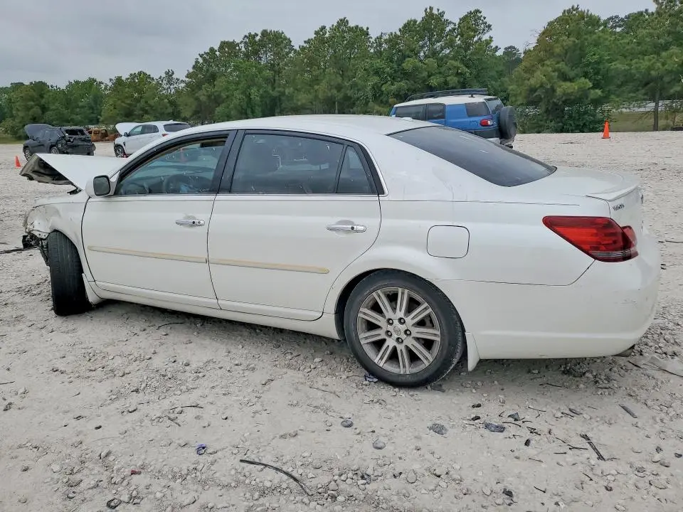 2010 TOYOTA AVALON LIMITED  