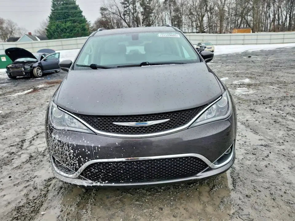 2018 CHRYSLER PACIFICA   