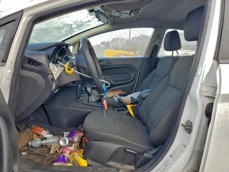 2019 FORD FIESTA SE  
