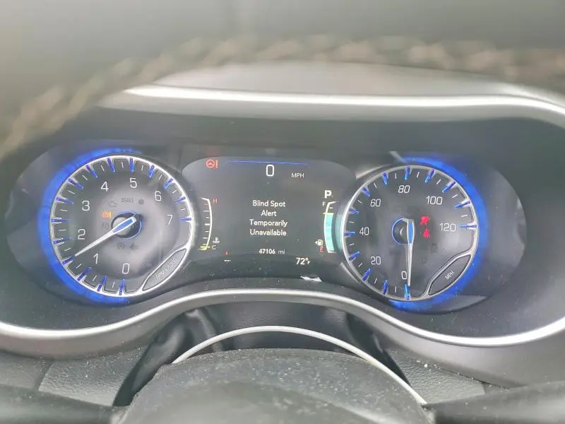 2025 CHRYSLER VOYAGER LX  