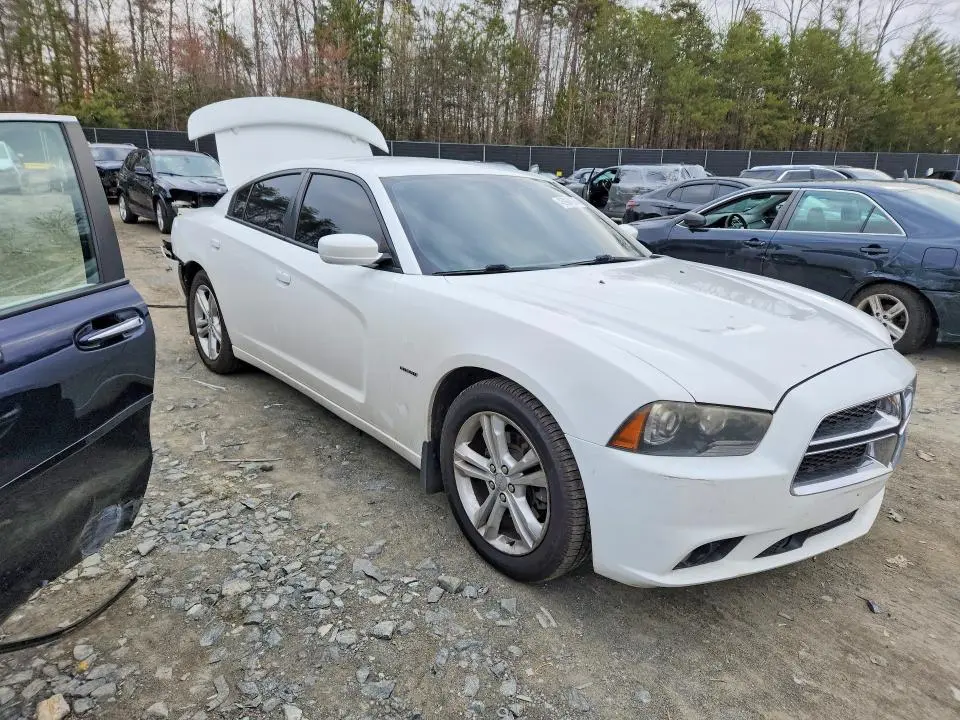 2011 DODGE CHARGER R  