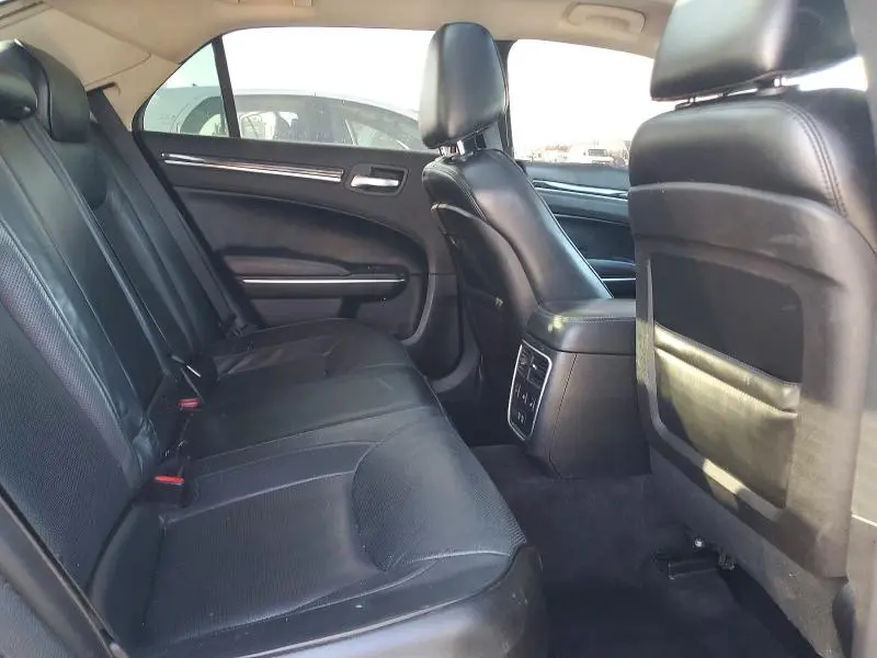 2018 CHRYSLER 300 LIMITED  