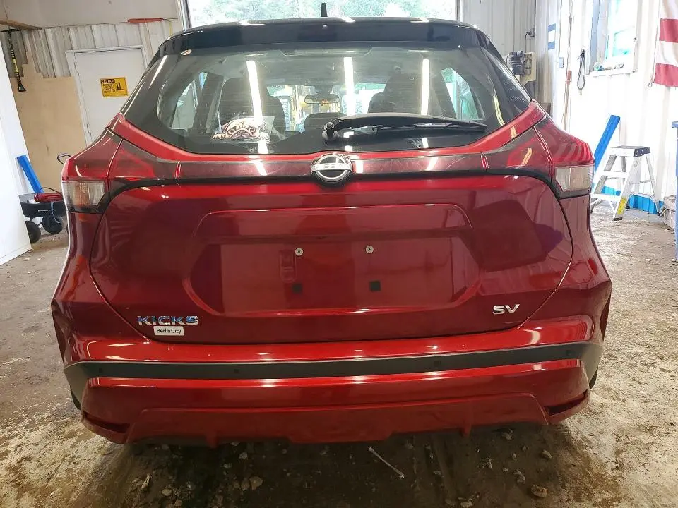 2022 NISSAN KICKS SV  