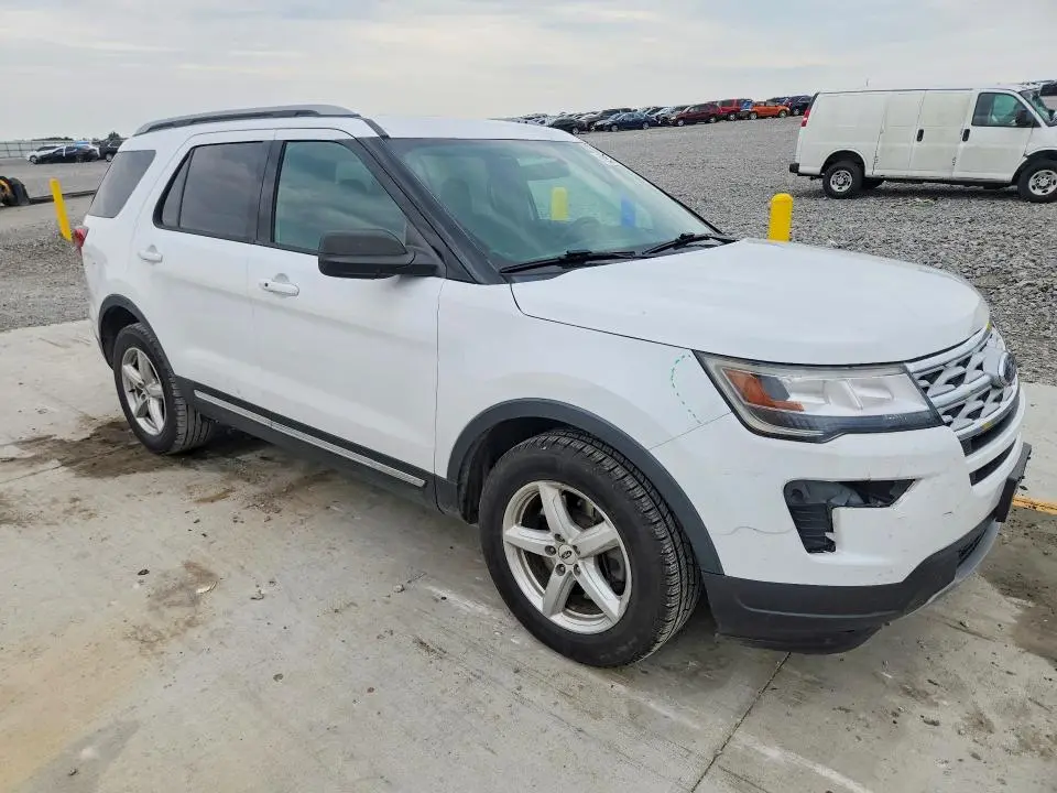 2019 FORD EXPLORER XLT  