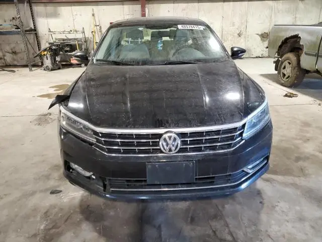 2017 VOLKSWAGEN PASSAT SE