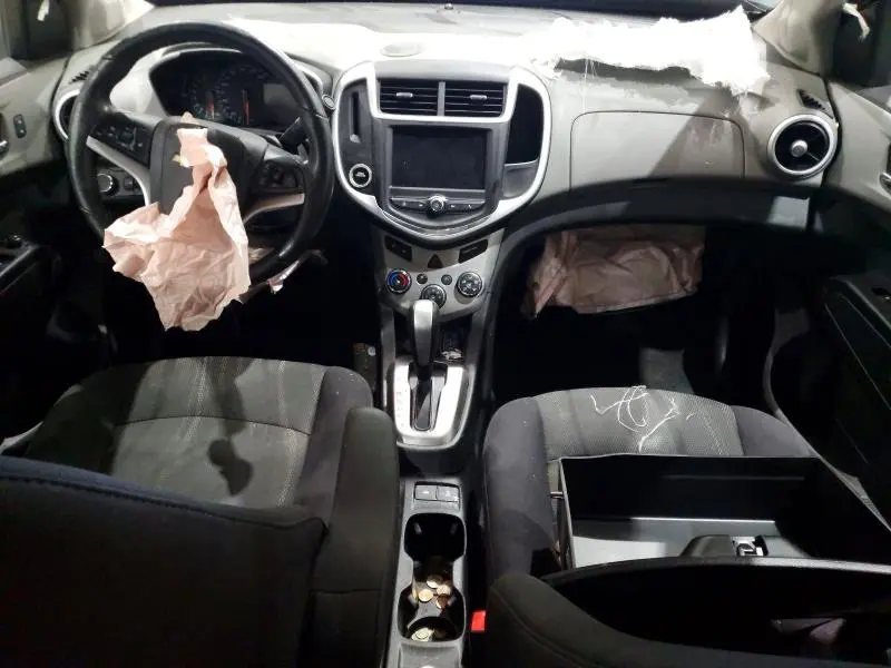 2020 CHEVROLET SONIC LT  