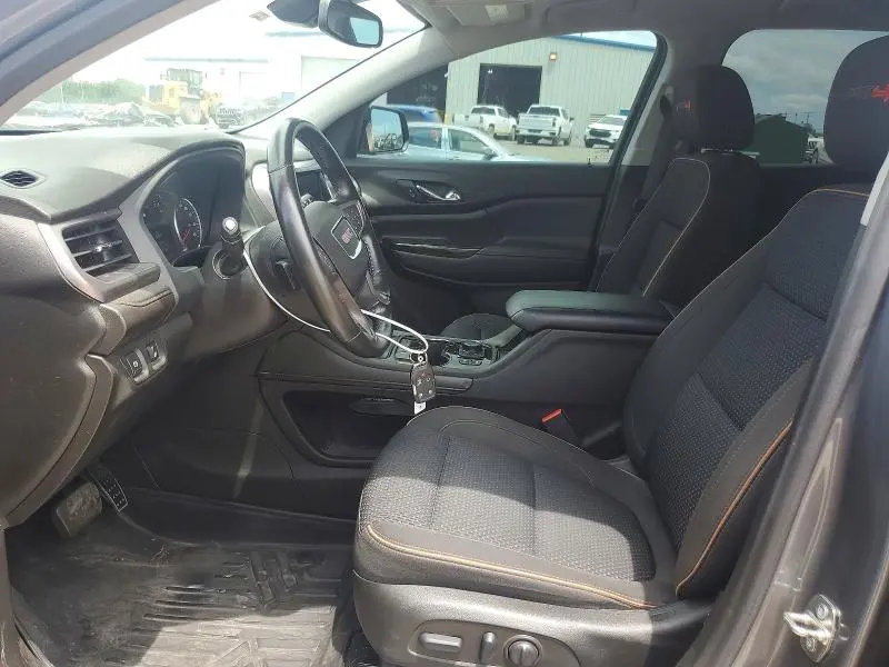 2022 GMC ACADIA AT4  