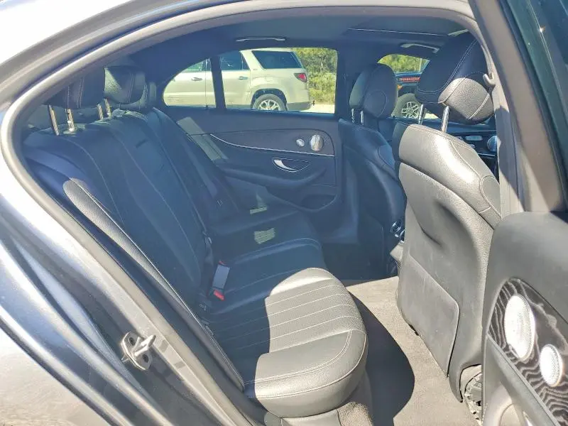 2019 MERCEDES-BENZ E 300  