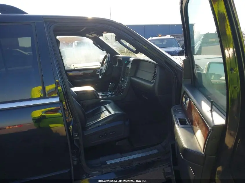 2016 LINCOLN NAVIGATOR L SELECT