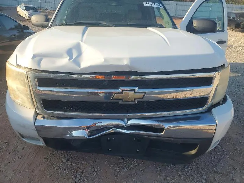 2011 CHEVROLET SILVERADO K1500 LT  