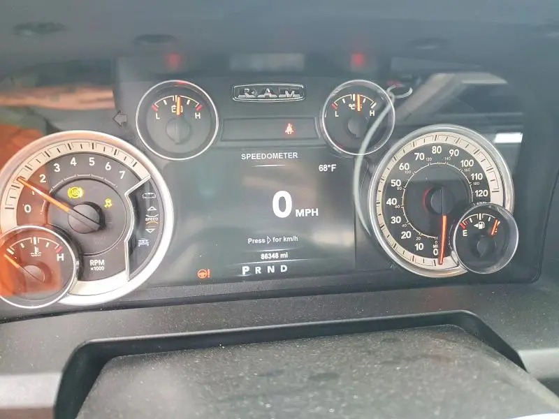 2015 RAM 1500 SLT  
