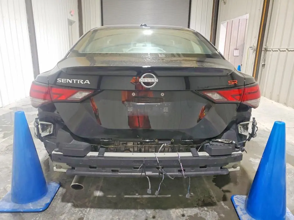2025 NISSAN SENTRA SR  