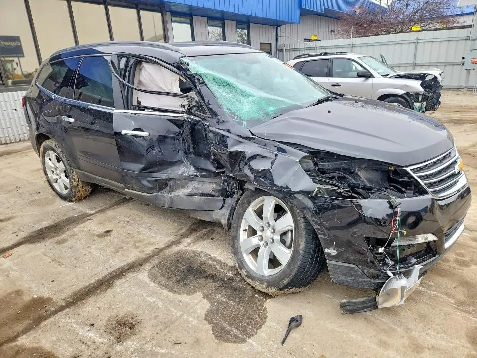 2016 CHEVROLET TRAVERSE LT  