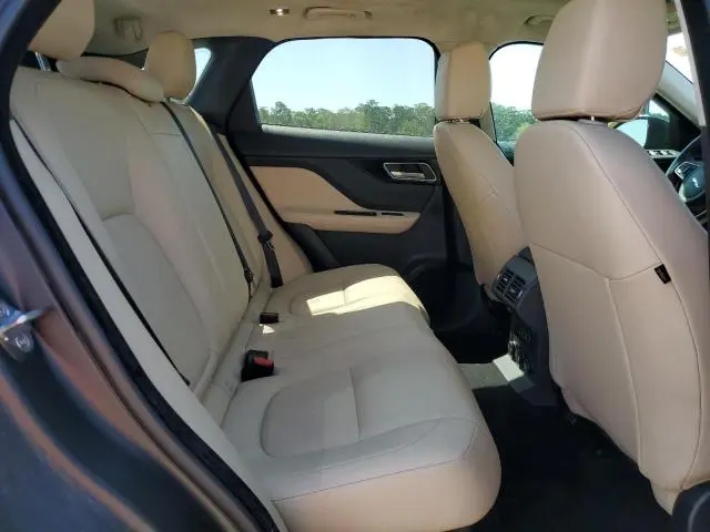2020 JAGUAR F-PACE PREMIUM  
