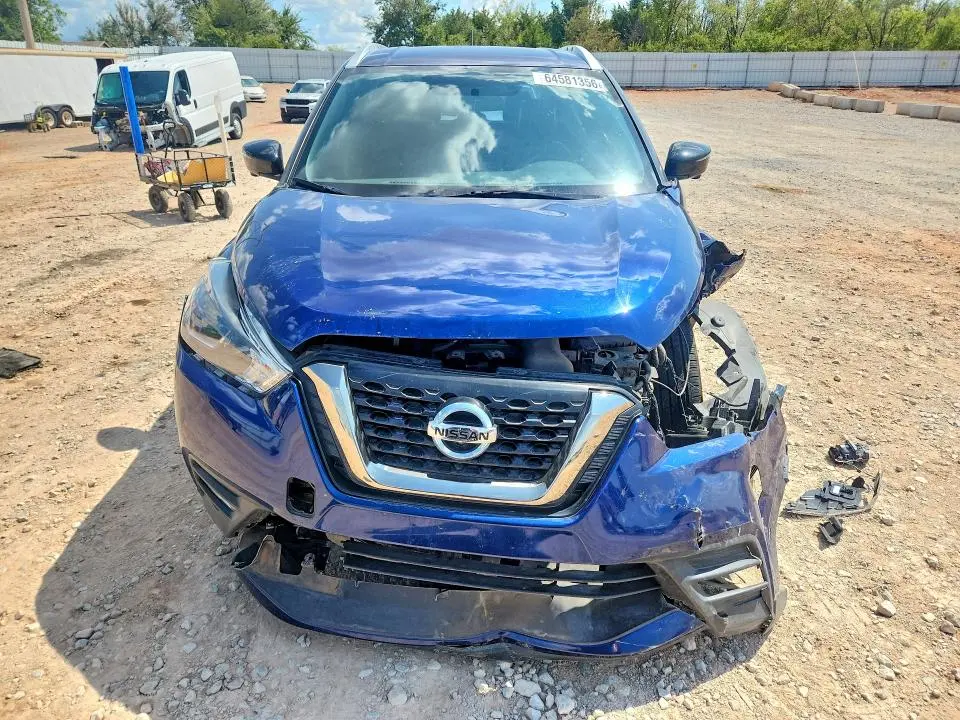 2019 NISSAN KICKS SR  