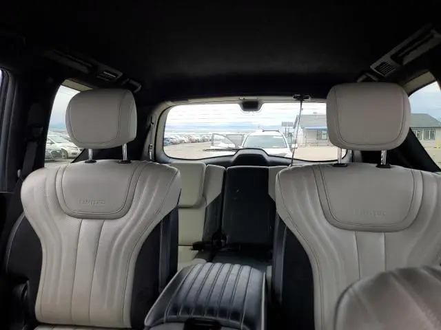 2019 INFINITI QX80 LUXE  