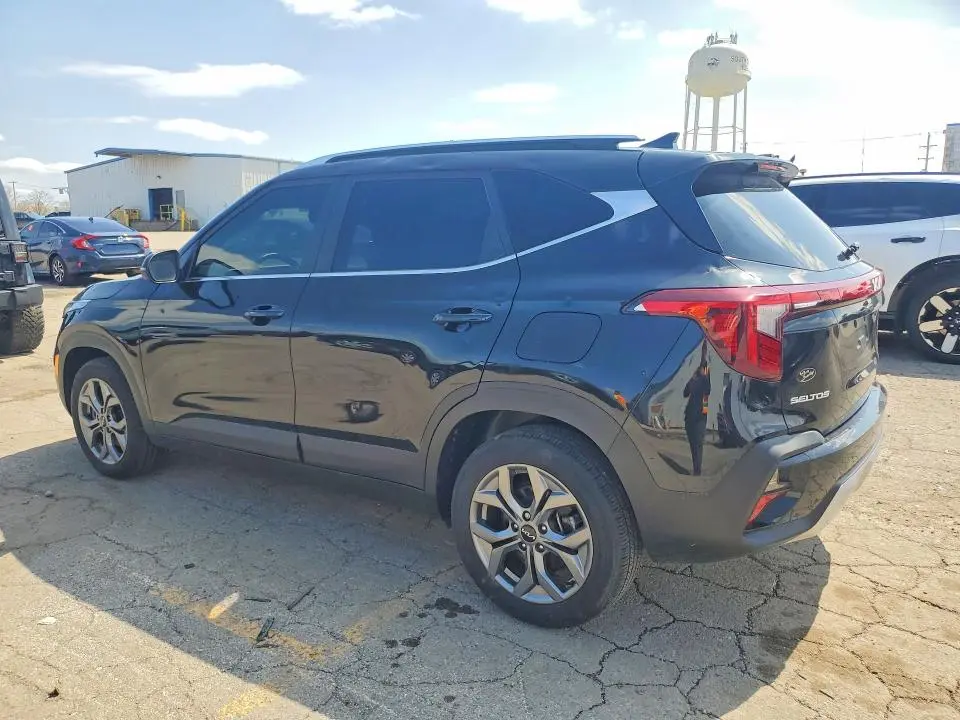 2024 KIA SELTOS S  