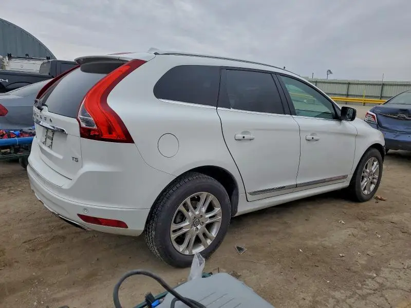 2015 VOLVO XC60 T5 PLATINUM  