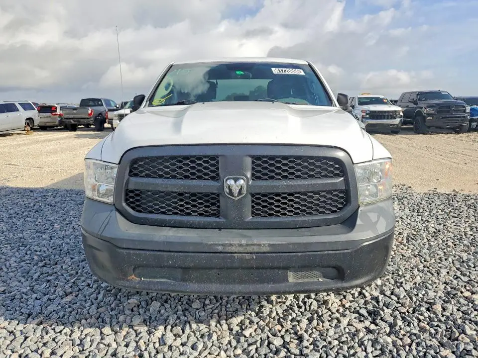 2016 RAM 1500 ST  