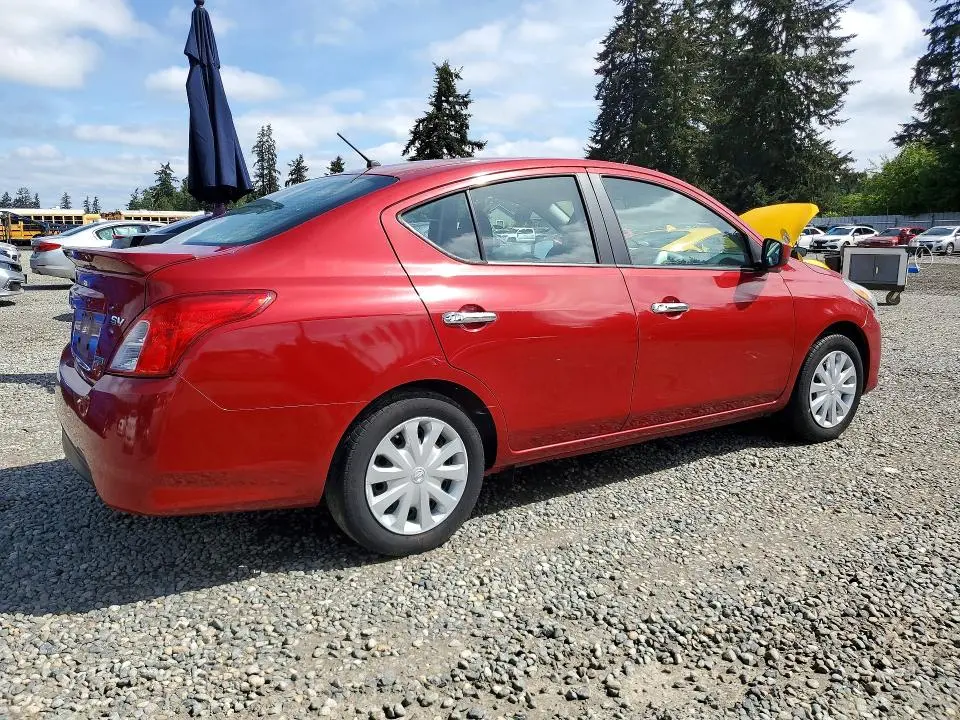2015 NISSAN VERSA 1.6 SV  