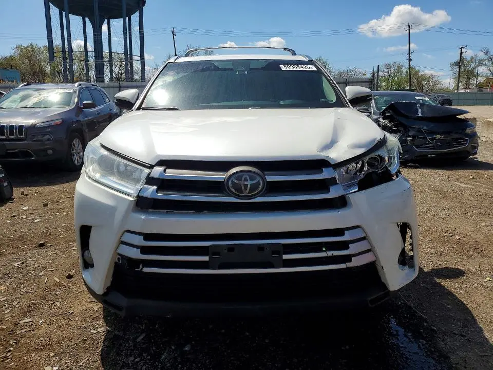 2018 TOYOTA HIGHLANDER XLE  