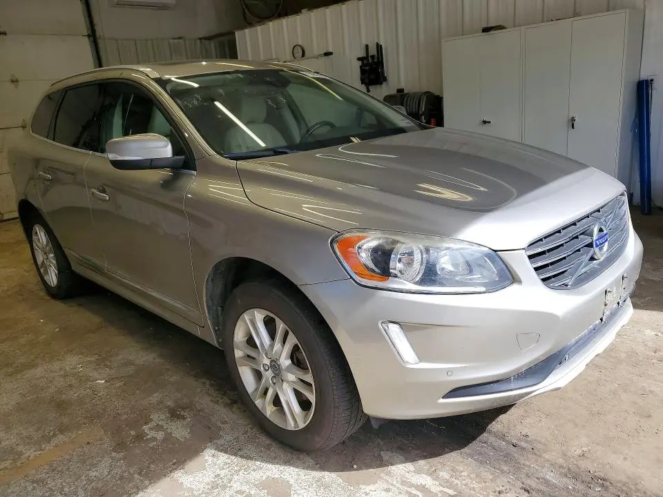 2015 VOLVO XC60 T5 PREMIER  
