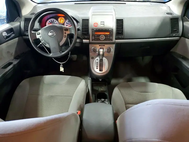 2010 NISSAN SENTRA 2.0  