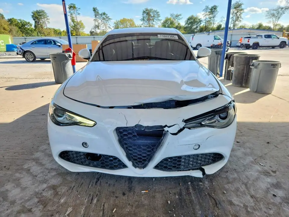 2019 ALFA ROMEO GIULIA SPORT  