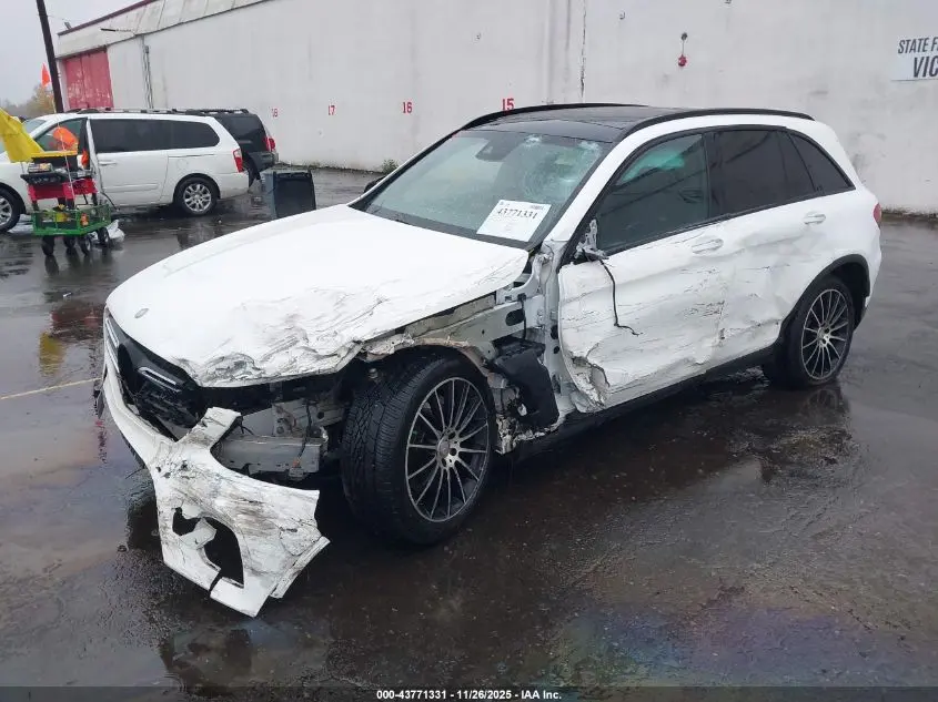 2016 MERCEDES-BENZ GLC 300 4MATIC