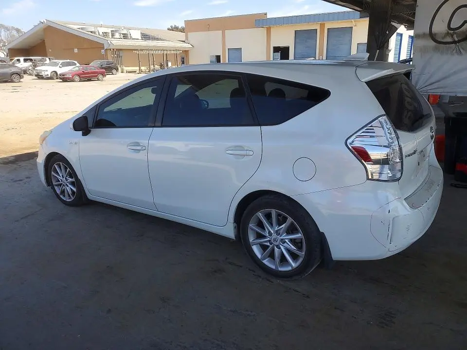 2012 TOYOTA PRIUS V FIVE  