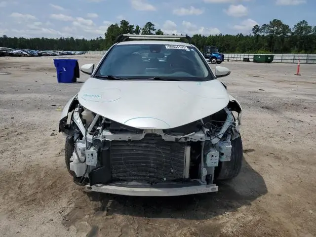 2020 TOYOTA C-HR XLE  