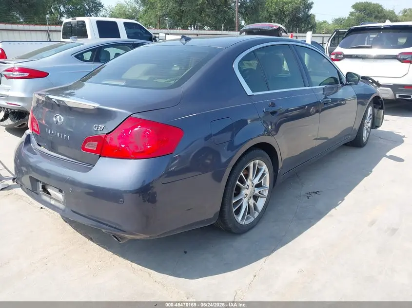 2012 INFINITI G37 JOURNEY