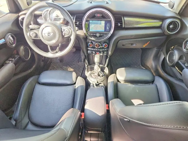 2015 MINI COOPER S  