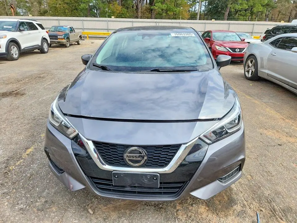 2021 NISSAN VERSA S  