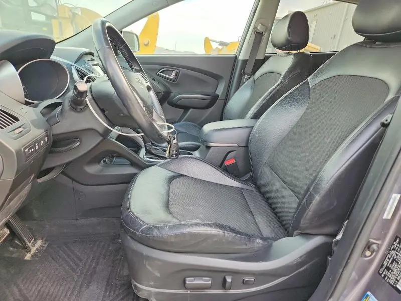 2015 HYUNDAI TUCSON SE  
