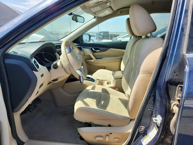 2015 NISSAN ROGUE SV  