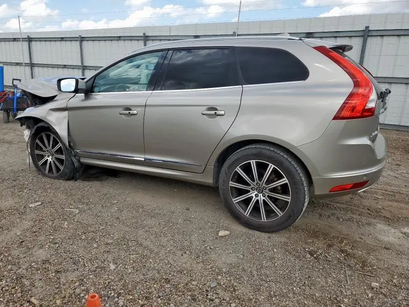 2016 VOLVO XC60 T5 PLATINUM  