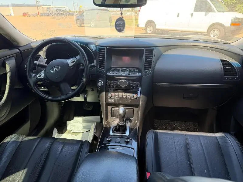 2016 INFINITI QX70 BASE  