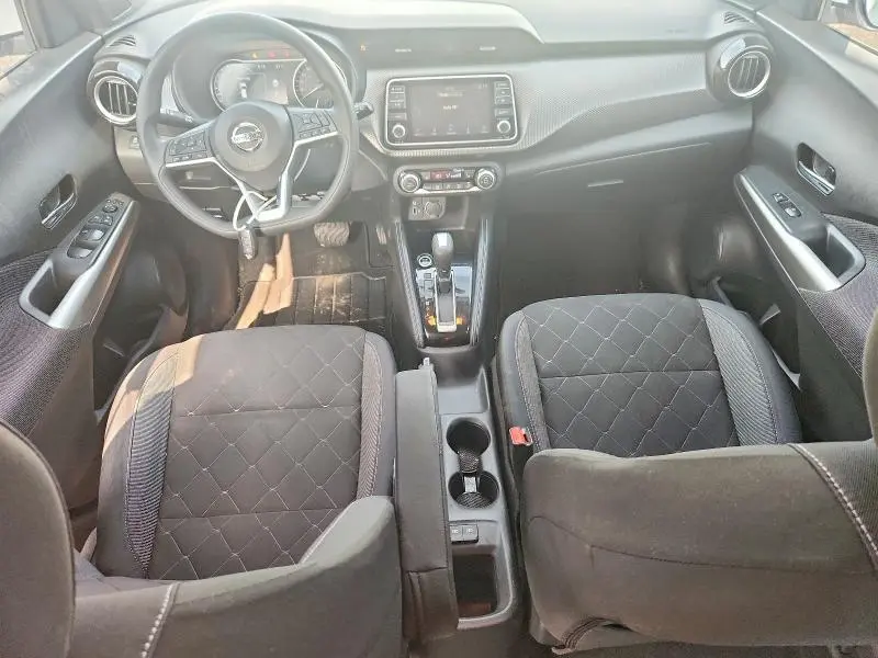 2019 NISSAN KICKS S  