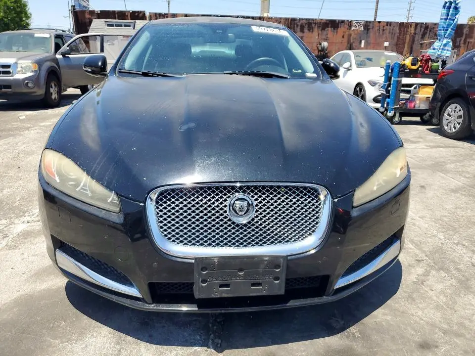 2013 JAGUAR XF   