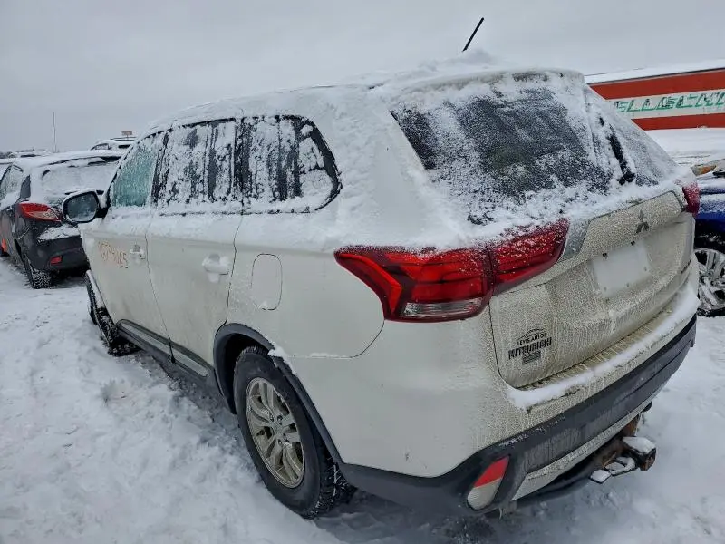 2016 MITSUBISHI OUTLANDER ES  