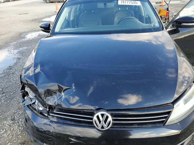 2011 VOLKSWAGEN JETTA SEL  
