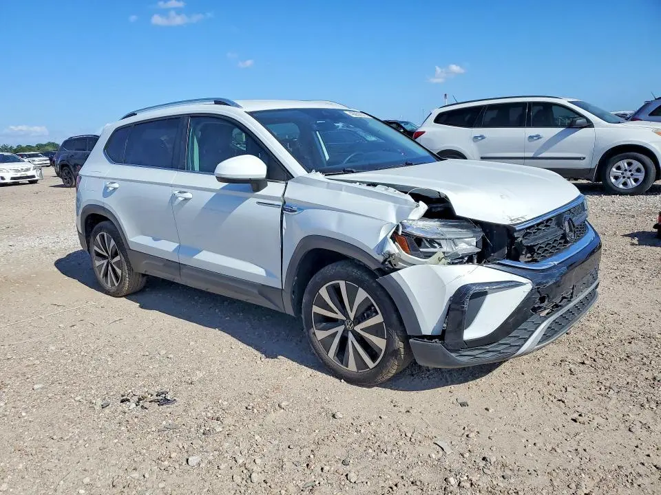 2023 VOLKSWAGEN TAOS SE  
